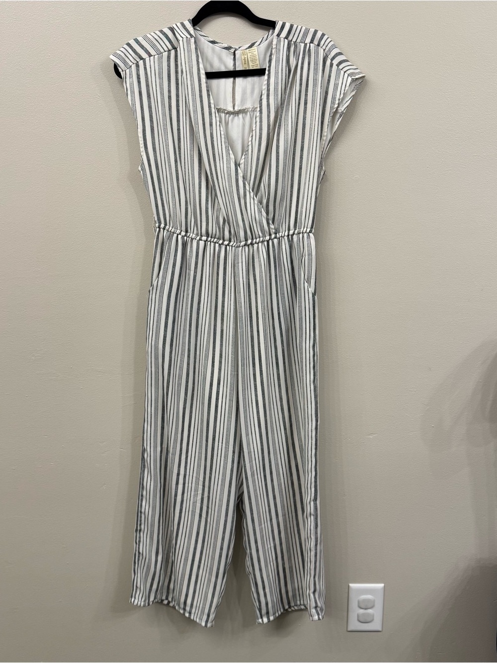 Japna Striped Cap Sleeve V-Neck Jumpsuit - White & Gray - Women’s Size Medium